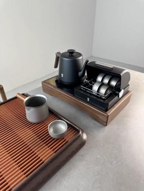 茶桌上的泡茶助手泡茶烧水壶测评来了